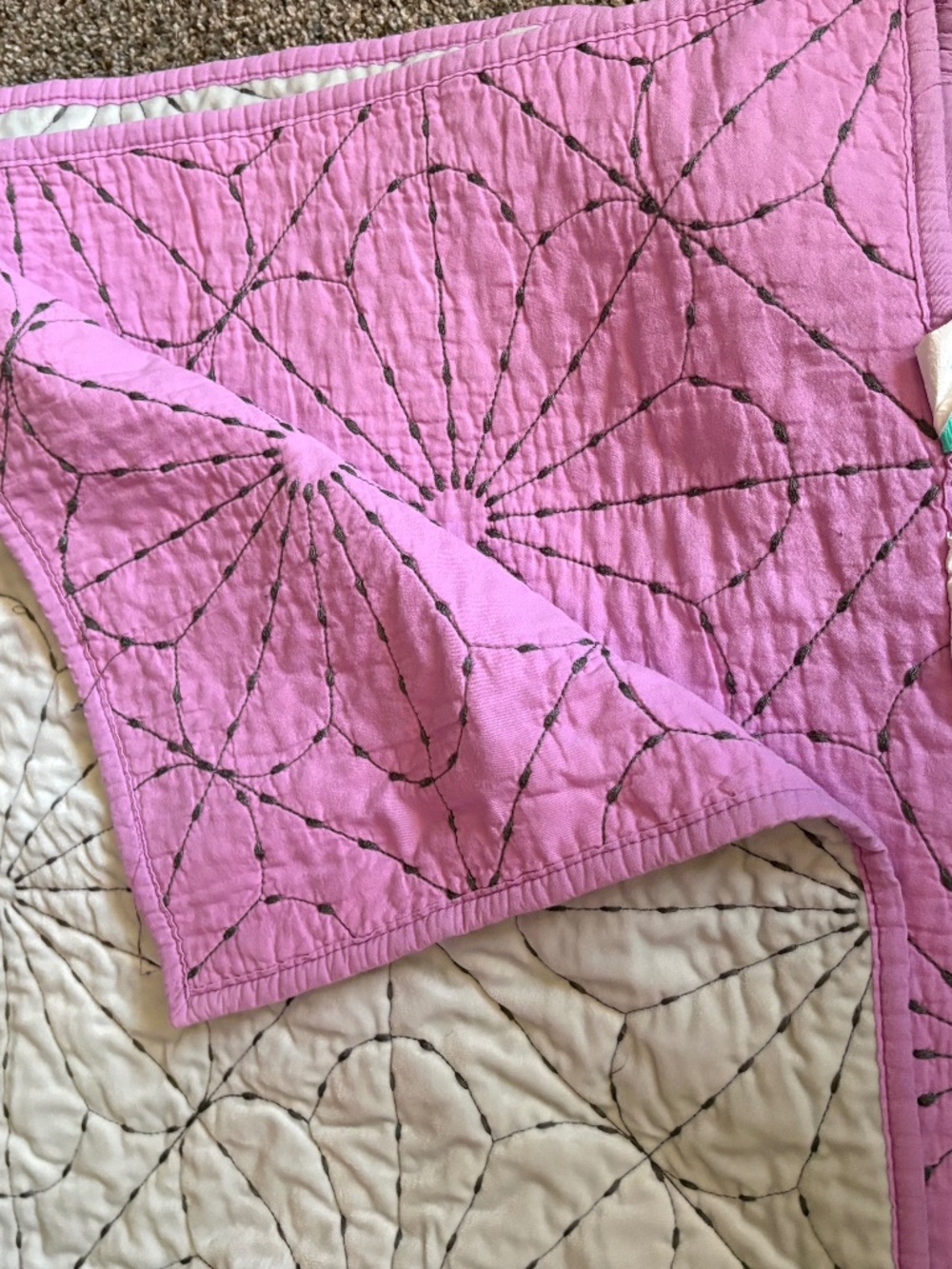 Pillowfort Velvet Stitch Quilt Full/Queen